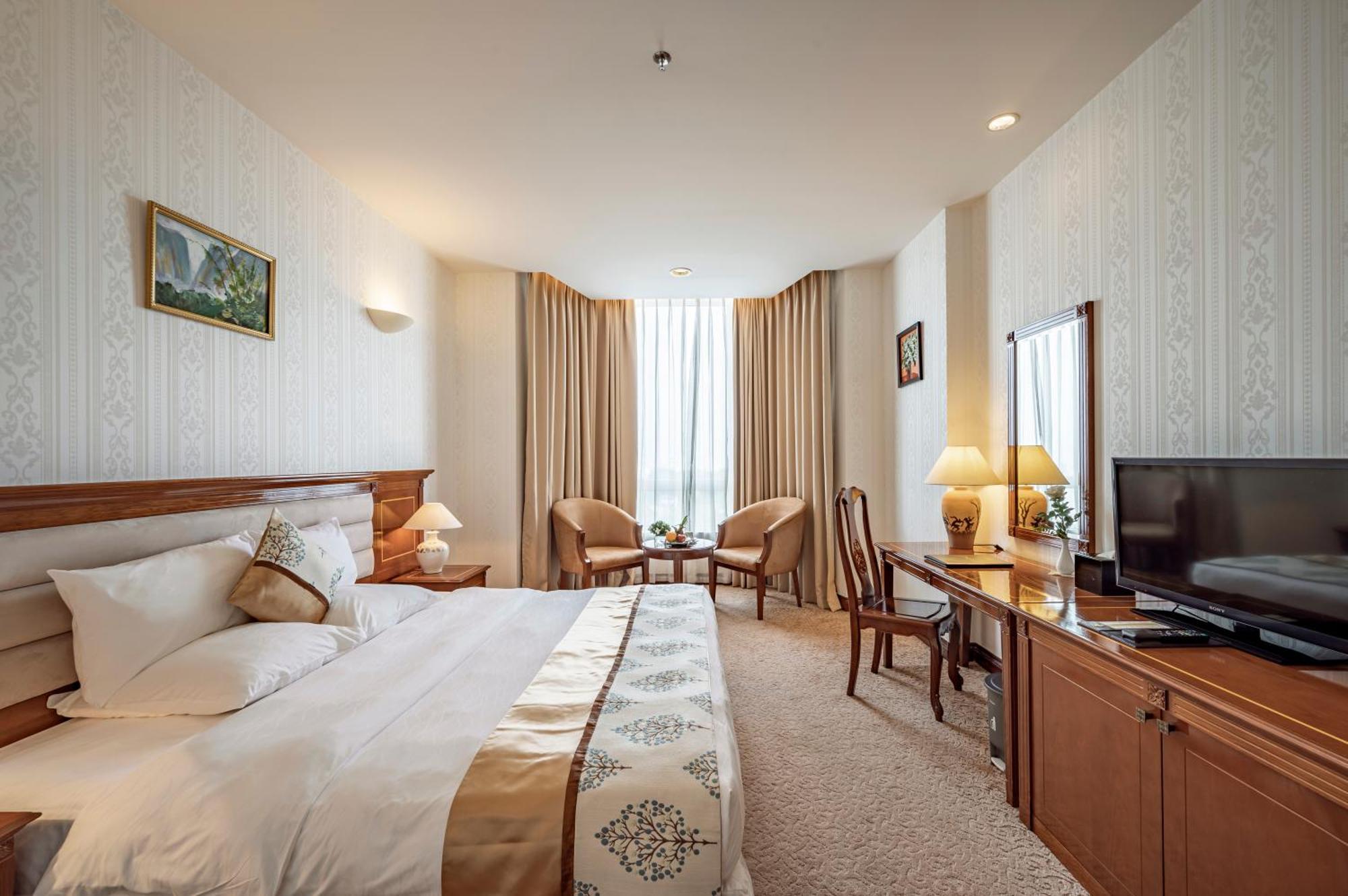 Tan Son Nhat Saigon Hotel Ho Chi Minh City Bagian luar foto
