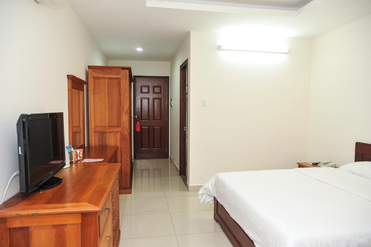 Tan Son Nhat Saigon Hotel Ho Chi Minh City Bagian luar foto